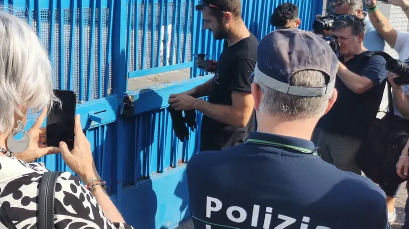 Stadio Rigamonti: il fabbro rompe il lucchetto, l'impianto torna alla Loggia