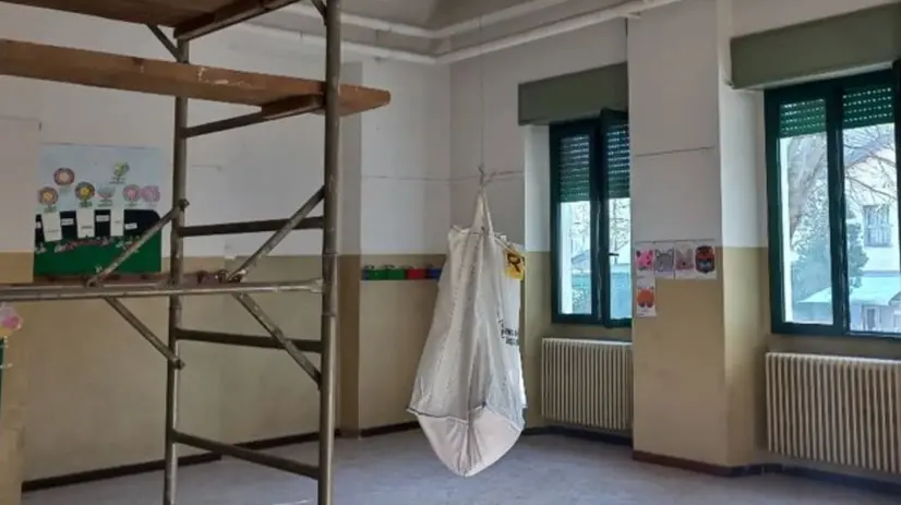 I lavori alla scuola di Inzino - © www.giornaledibrescia.it