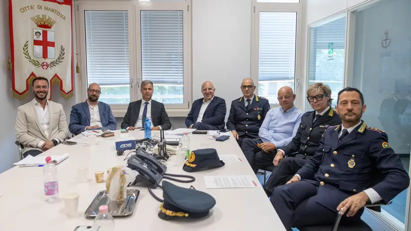Gli assessori comunali e i comandanti delle Polizie locali - © www.giornaledibrescia.it