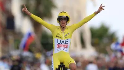 Tadej Pogacar vincitore del Tour de France 2024 - Foto Epa/Guillaume Horcajuelo