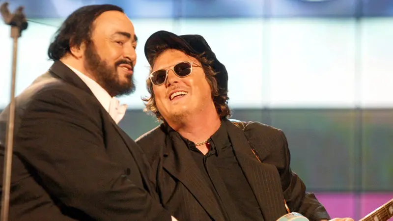 Luciano Pavarotti insieme a Zucchero - © www.giornaledibrescia.it