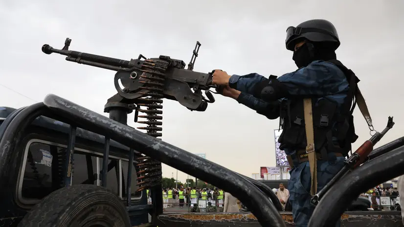 epa12216180 A Houthi soldier mans a machine gun on a vehicle while on patrol during a protest against Israel, in Sana'a, Yemen, 04 July 2025. Thousands of Houthi supporters demonstrated in Sana'a against Israel's ongoing military campaign in the Gaza Strip. Houthi leader Abdul-Malik al-Houthi has claimed that his forces had fired 10 missiles and drones at Israeli targets in the past week, as part of their support for the Palestinian people in Gaza. EPA/YAHYA ARHAB