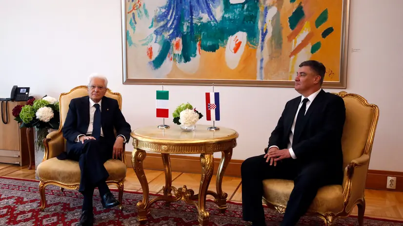 epa12221992 Croatian President Zoran Milanovic (R) meets with Italian President Sergio Mattarella (L) during the latter's visit to Zagreb, Croatia, 07 July 2025. EPA/ANTONIO BAT