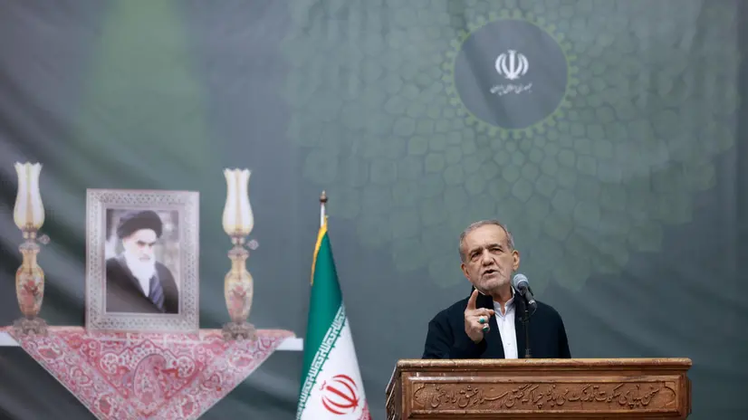 epa12153747 A handout photo made available by the Iranian presidential office shows Iranian President Masoud Pezeshkian speaking during a ceremony on the occasion of the 36th death anniversary of Ayatollah Ruhollah Khomeini at the Khomeini shrine in Tehran, Iran, 03 June 2025. On 02 June 2025, Trump stated he ruled out allowing Iran to enrich uranium under a potential new nuclear deal between Iran and the US. According to the IRNA news agency, Pezeshkian said on 03 June 2025, that Iran would not accept this condition and would not relinquish its peaceful right to enrich uranium. EPA/IRANIAN PRESIDENTIAL OFFICE / HANDOUT HANDOUT EDITORIAL USE ONLY/NO SALES