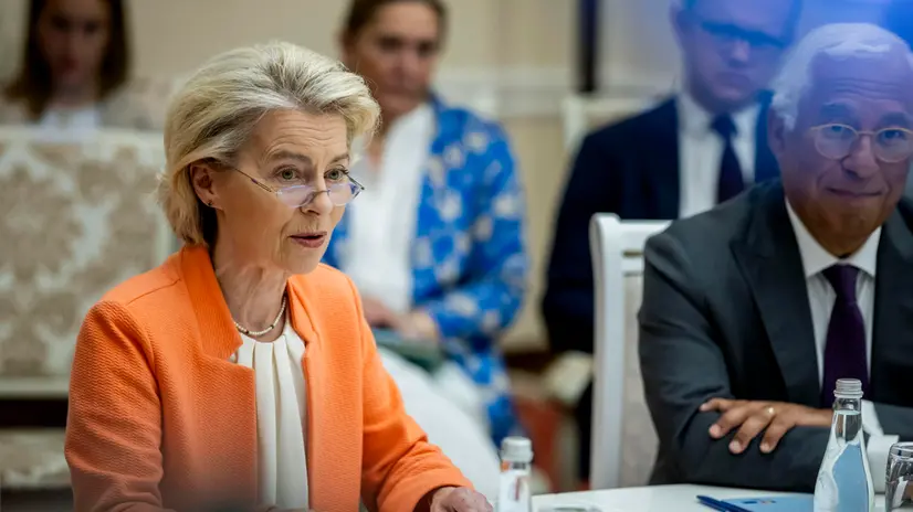 epa12216199 European Commission President Ursula von der Leyen (L) and European Council President Antonio Costa attend the EU-Moldova Summit in Chisinau, Moldova, 04 July 2025. The presidents of the European Council and the European Commission are visiting Chisinau for the summit, which is expected to address Moldova's efforts toward EU integration, democratic reforms, and economic development. EPA/DUMITRU DORU