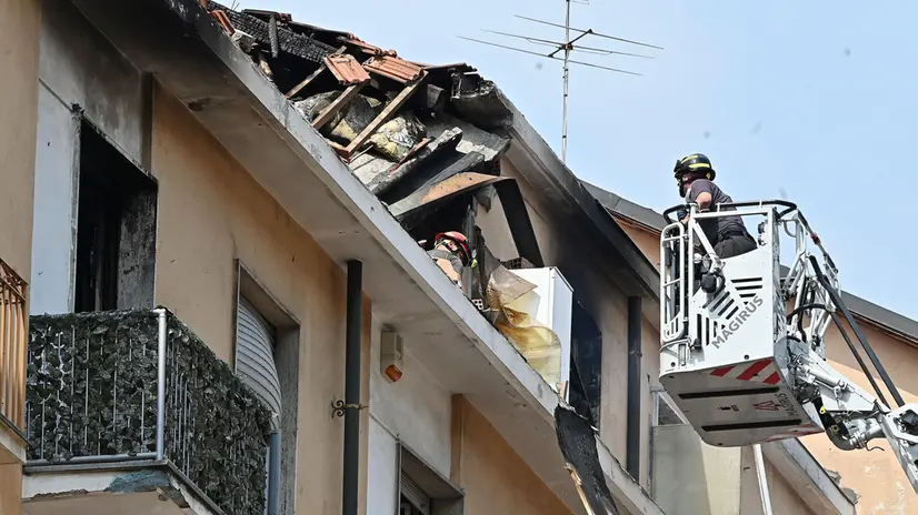 cesplosione dello stabile in via Nizza 389 a Torino , 30 giugno 2025 ANSA/ALESSANDRO DI MARCO