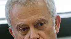 Il procuratore aggiunto Giuseppe Borrelli durante la conferenza stampa nella Procura di Napoli sull'operazione che ha portato all'arresto di numerose persone legate al clan dei casalesi per presunti appalti truccati indetti dall' Azienda Sanitaria Sant'Anna e San Sebastiano di Caserta, 21 gennaio 2015. ANSA / CIRO FUSCO