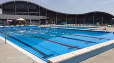 La piscina di Rezzato è chiusa dal 2022 - © www.giornaledibrescia.it