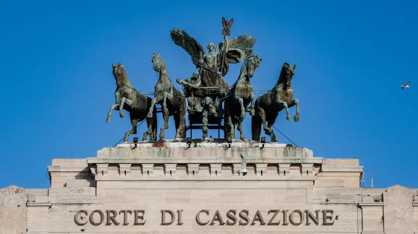 Veduta esterna del palazzo della Corte Suprema di Cassazione. Oggi le Sezioni Unite penali della Cassazione esaminano il tema relativo al saluto romano effettuato nel corso di una manifestazione pubblica, Roma, 18 Gennaio 2024. ANSA/GIUSEPPE LAMI