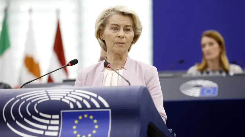 epa12226086 European Commission President Ursula von der Leyen delivers a speech during the conclusions of the European Council meeting of 26 June 2025, at a session of the European Parliament in Strasbourg, France, 09 July 2025. EPA/GUILLAUME HORCAJUELO