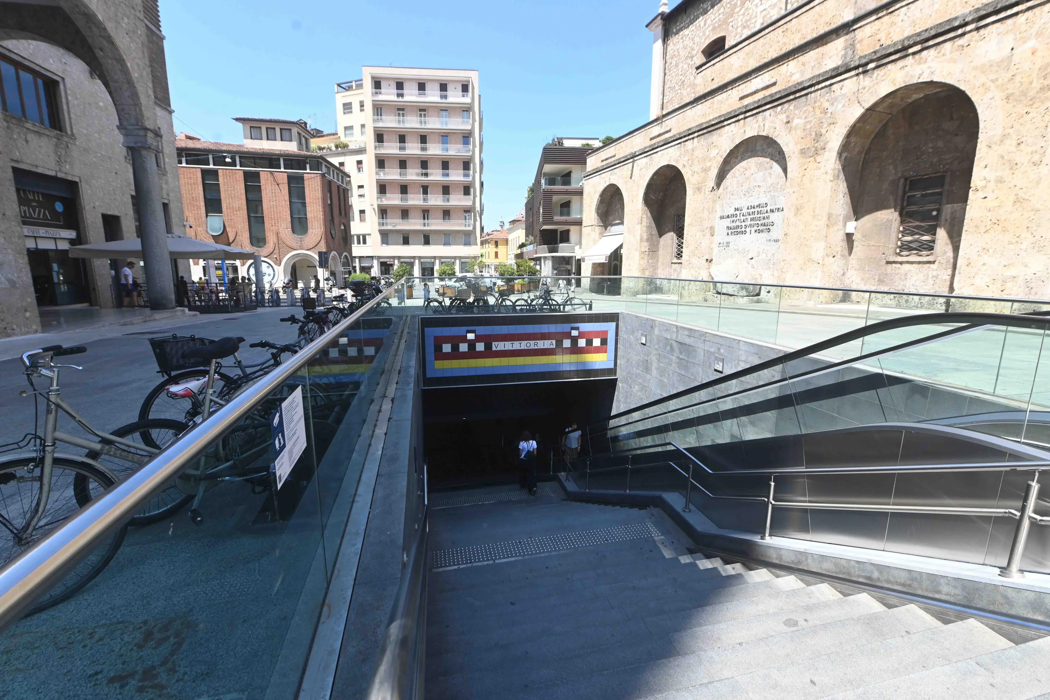 Su metro e bus arrivano i biglietti con qr code