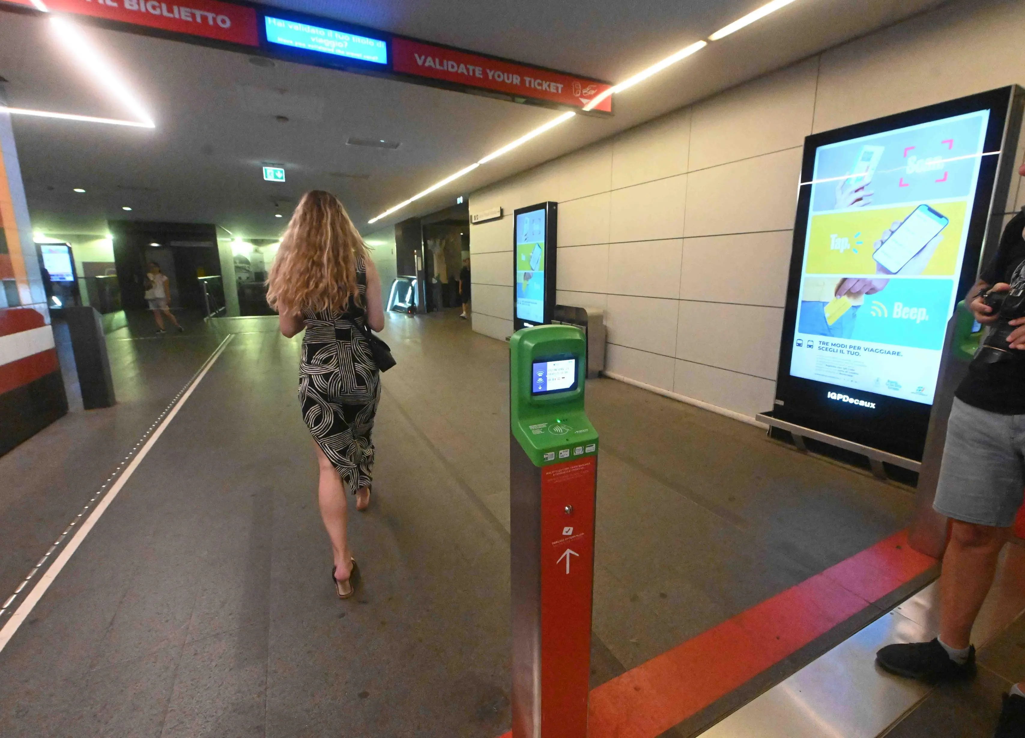 Su metro e bus arrivano i biglietti con qr code