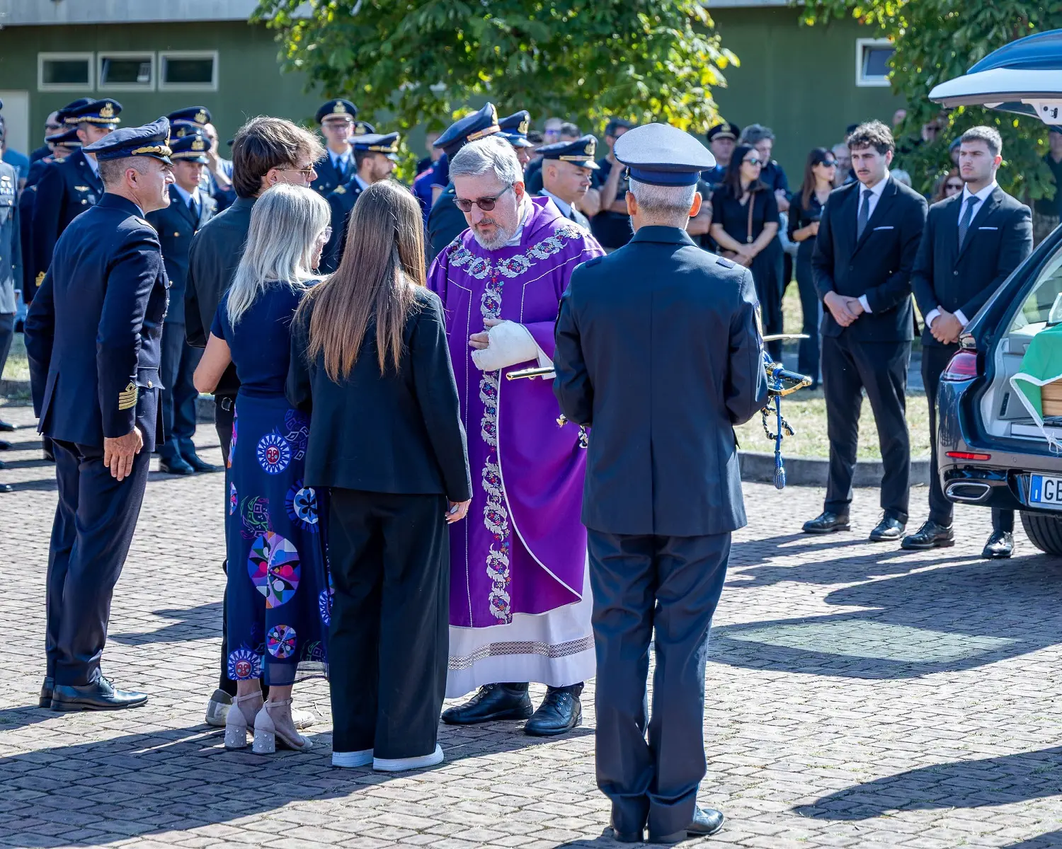 All'aeroporto di Ghedi i funerali di Emiliano di Giacomo