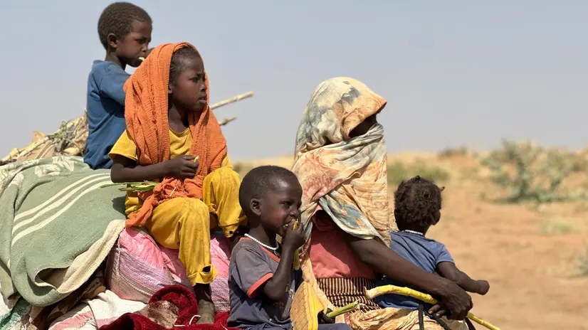 epa12047297 Sudanese people, who fled from the internally displaced persons (IDP) Zamzam camp, on their way to the Tawila Camps amid the ongoing conflict between Sudan's army and the Rapid Support Forces (RSF), in North Darfur, Sudan, 14 April 2025 (issued 22 April 2025). The RSF claimed control of the Zamzam camp after its assault in April 2025. According to the UNHCR, over four million people have fled Sudan to neighboring countries since the outbreak of the armed conflict in April 2023. EPA/MARWAN MOHAMED