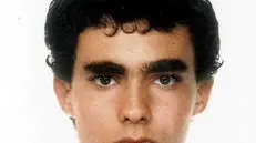 20060112-FERRARA-CRO:18ENNE MUORE DAVANTI AGENTI, SUO BLOG TRA PIU' VISTI ITALIA.QUESTORE FERRARA REPLICA AD ASSERZIONI MADRE RAGAZZO.Una recente foto di Federico Aldrovandi, 18 anni, studente di Ferrara,e' morto il 25 settembre scorso in circostanze ancora da chiarire, davanti agli agenti di polizia intervenuti per calmarlo.STR/BENVENUTI/ANSA