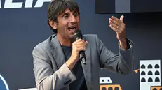 Il responsabile dell’organizzazione di FdI, Giovanni Donzelli, nel corso del dibattito: “Modello Italia: dal Governo della Nazione alla rinascita della Capitale, un sistema politico vincente al servizio di Roma” nell'ambito di Piazza Italia a Roma, 3 luglio 2025. ANSA/MAURIZIO BRAMBATTI