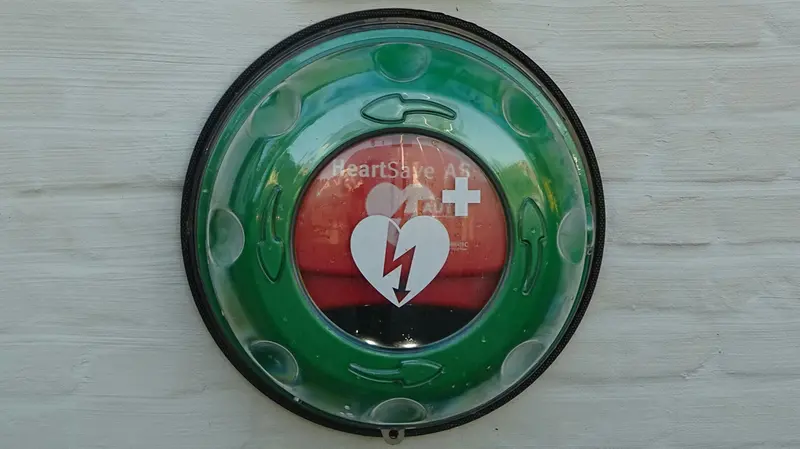 Un defibrillatore - © www.giornaledibrescia.it