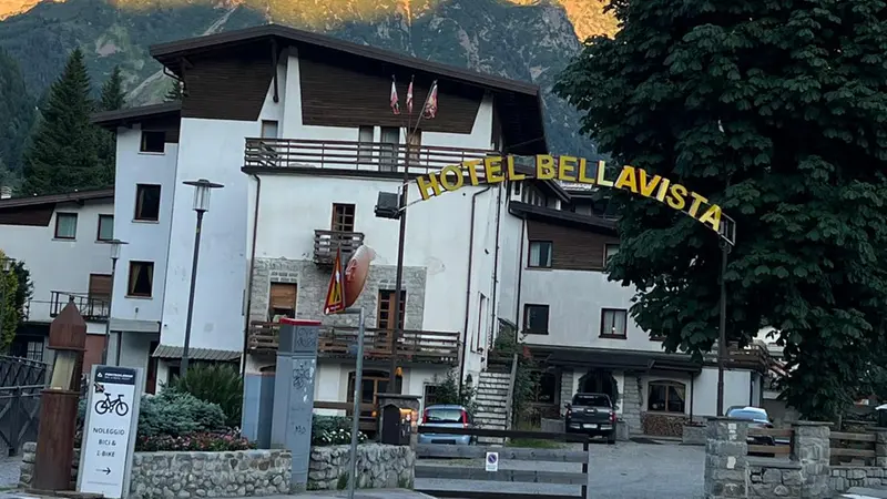 Una veduta dell'albergo - © www.giornaledibrescia.it