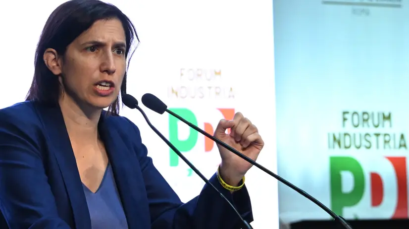 Elly Schlein nel corso della Conferenza nazionale del Pd sulle politiche industriali “Le Rotte del Futuro. Re-industrializzare l’Italia e l’Europa”, Roma 11 luglio 2025. ANSA/MAURIZIO BRAMBATTI