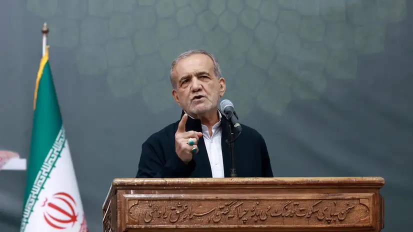 epa12153745 A handout photo made available by the Iranian presidential office shows Iranian President Masoud Pezeshkian speaking during a ceremony on the occasion of the 36th death anniversary of Ayatollah Ruhollah Khomeini at the Khomeini shrine in Tehran, Iran, 03 June 2025. On 02 June 2025, Trump stated he ruled out allowing Iran to enrich uranium under a potential new nuclear deal between Iran and the US. According to the IRNA news agency, Pezeshkian said on 03 June 2025, that Iran would not accept this condition and would not relinquish its peaceful right to enrich uranium. EPA/IRANIAN PRESIDENTIAL OFFICE / HANDOUT HANDOUT EDITORIAL USE ONLY/NO SALES