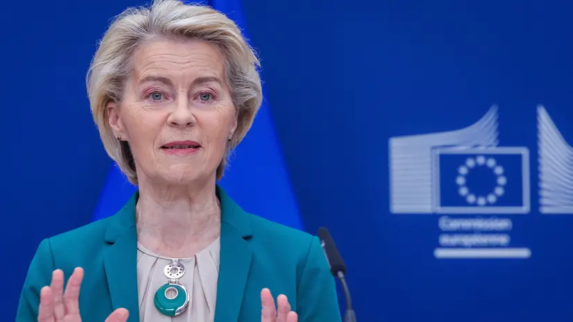epa12235349 European Commission President Ursula von der Leyen answers a question about US import tariffs during a joint press conference with President of the Republic of Indonesia, Prabowo Subianto (not pictured), at the European Commission in Brussels, Belgium, 13 July 2025. EPA/OLIVIER MATTHYS