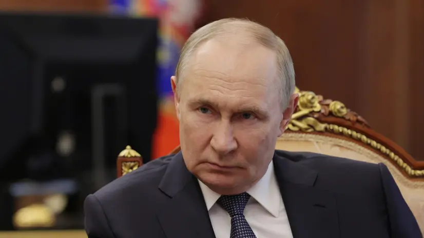 epa12232099 Russian President Vladimir Putin meets with Belgorod Region Governor Vyacheslav Gladkov at the Kremlin in Moscow, Russia, 11 July 2025. EPA/MIKHAIL METZEL / SPUTNIK / KREMLIN / POOL MANDATORY CREDIT