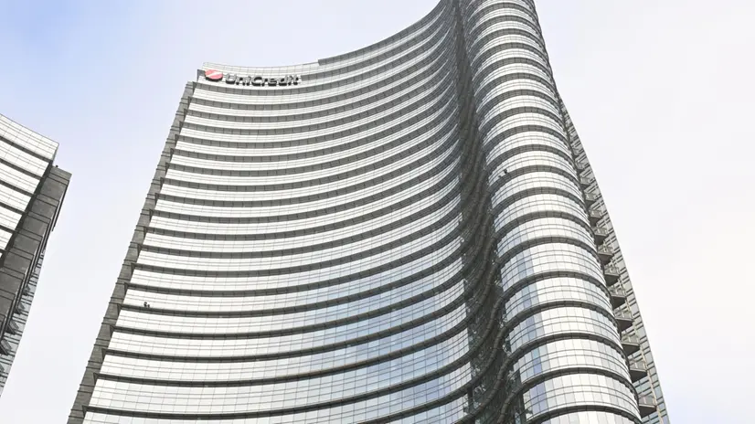 La Torre Unicredit, quartier generale dell'omonimo gruppo bancario, nel complesso direzionale di Garibaldi/Porta Nuova a Milano, 21 gennaio 2025. ANSA/DANIEL DAL ZENNARO