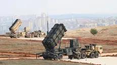 epa03569972 A general view of US Patriot missile systems, part of a NATO deployment, at a Turkish military base in Gaziantep, Turkey, 05 February 2013. NATO missile-defence systems in Turkey is to guard against possible attacks from Syria. EPA/ORHAN CICEK / ANADOLU AGENCY TURKEY OUT EDITORIAL USE ONLY/NO SALES/NO ARCHIVES