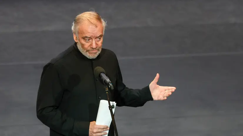 epa11595006 Chairman of the jury, People's Artist of Russia, General Director of the Bolshoi Theatre Valery Gergiev delivers his speech during the award ceremony of the International Peace Prize named after Russian writer Lev Nikolayevich Tolstoy (1828-1910) at the Bolshoi Theater in Moscow, Russia, 09 September 2024. The Leo Tolstoy International Peace Prize ceremony took place on the birthday of the Russian writer on September 09. The laureates are awarded a unique personalized medal with Leo Tolstoy's autograph. EPA/SERGEI ILNITSKY