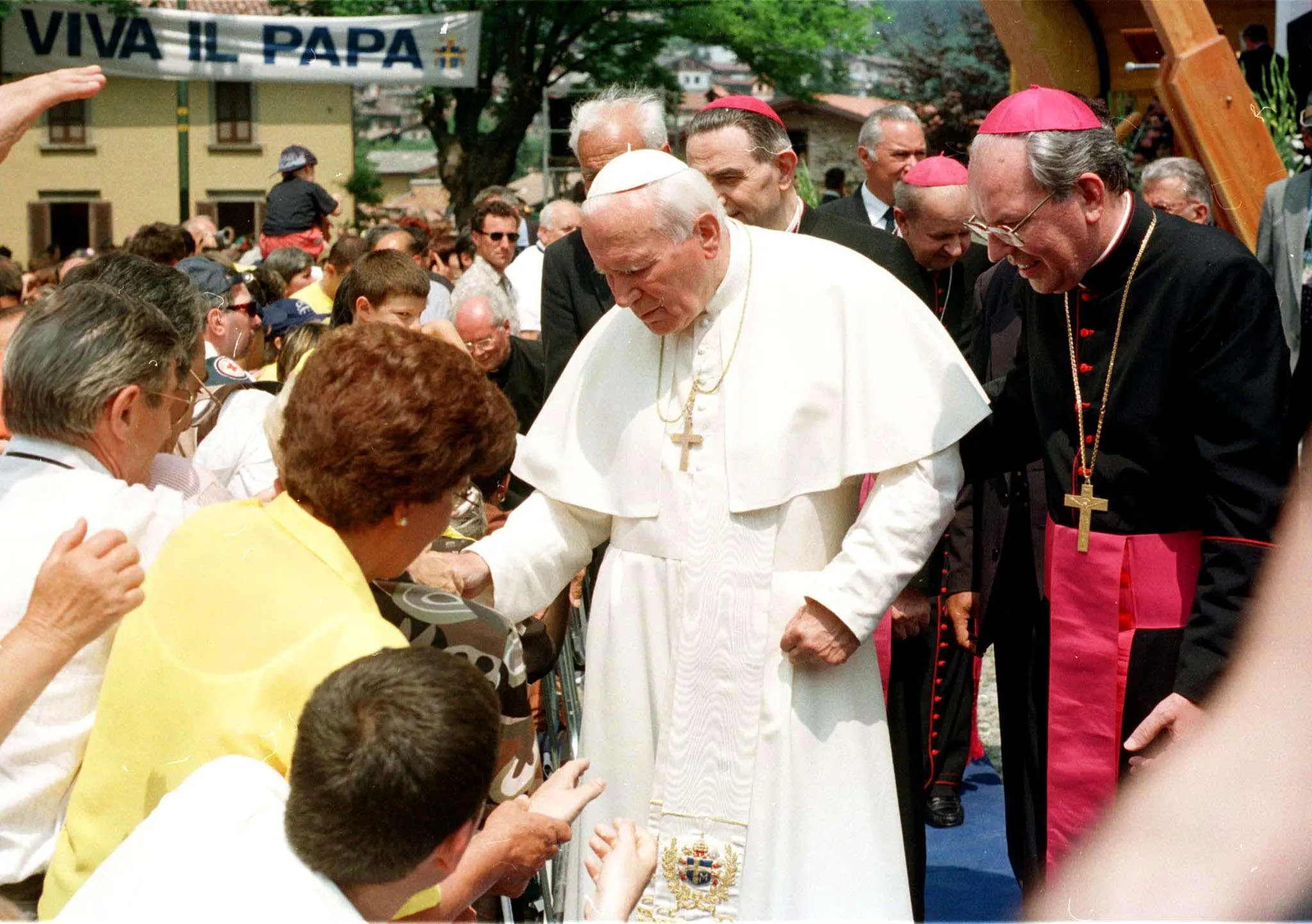 La visita di Papa Giovanni Paolo II a Borno e in città