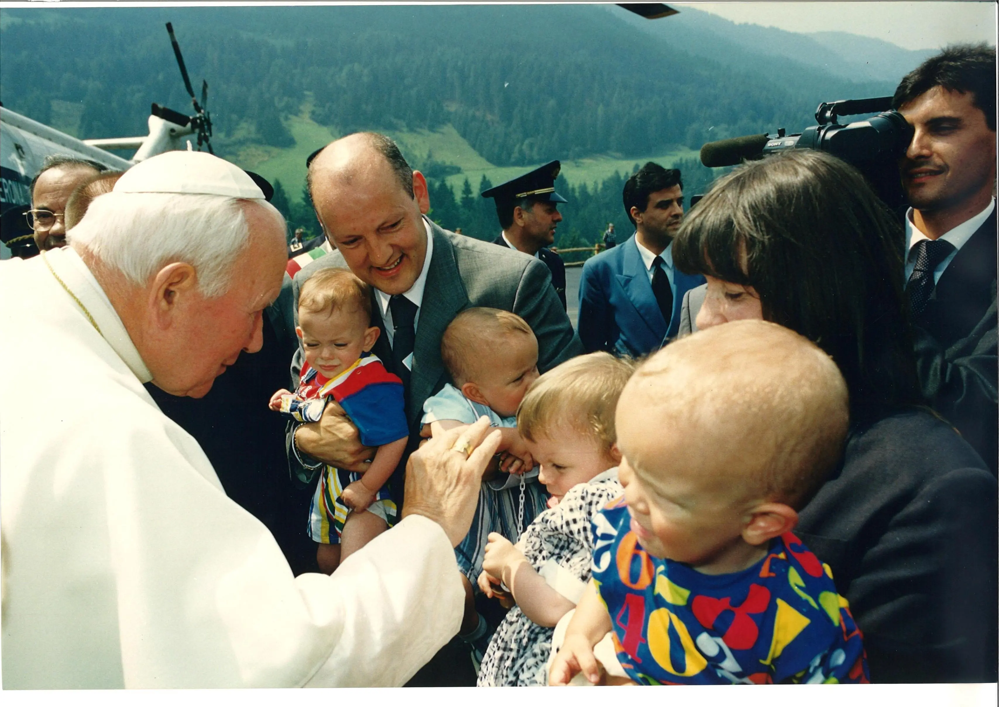 La visita di Papa Giovanni Paolo II a Borno e in città