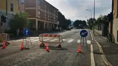 La segnaletica posizionata a ridosso del ponte Crotte - © www.giornaledibrescia.it