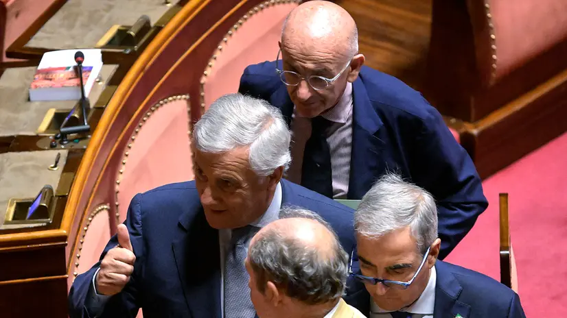 Il ministro degli Affari Esteri, Antonio Tajani (S), durante il Question time al Senato, Roma, 3 luglio 2025. ANSA/RICCARDO ANTIMIANI