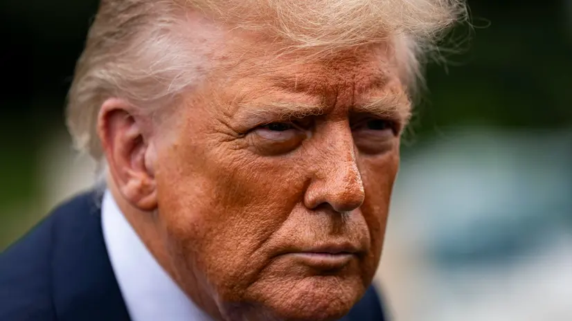 epa12239720 US President Donald Trump speaks to members of the media on the South Lawn of the White House before boarding Marine One in Washington, DC, USA, 15 July 2025. President Trump will be speaking at an Energy and Innovation summit at Carnegie Mellon University in Pittsburgh, Pennsylvania. EPA/AL DRAGO / POOL