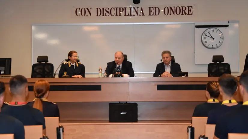 Il questore ha accolto gli allievi della Polizia di Stato