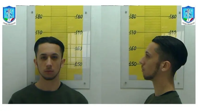 La foto segnaletica di Andrea Cavallari diffusa dalla Polizia Penitenziaria - © www.giornaledibrescia.it