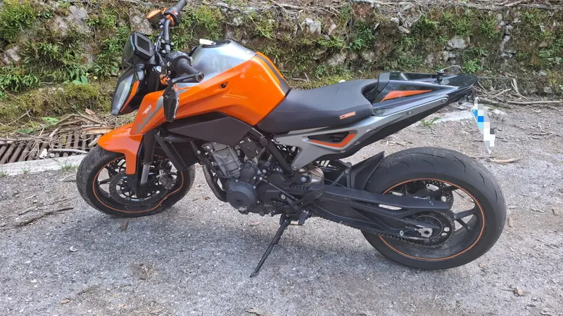 Recuperata la moto del turista tedesco caduto in strada a Vestone -  © www.giornaledibrescia.it