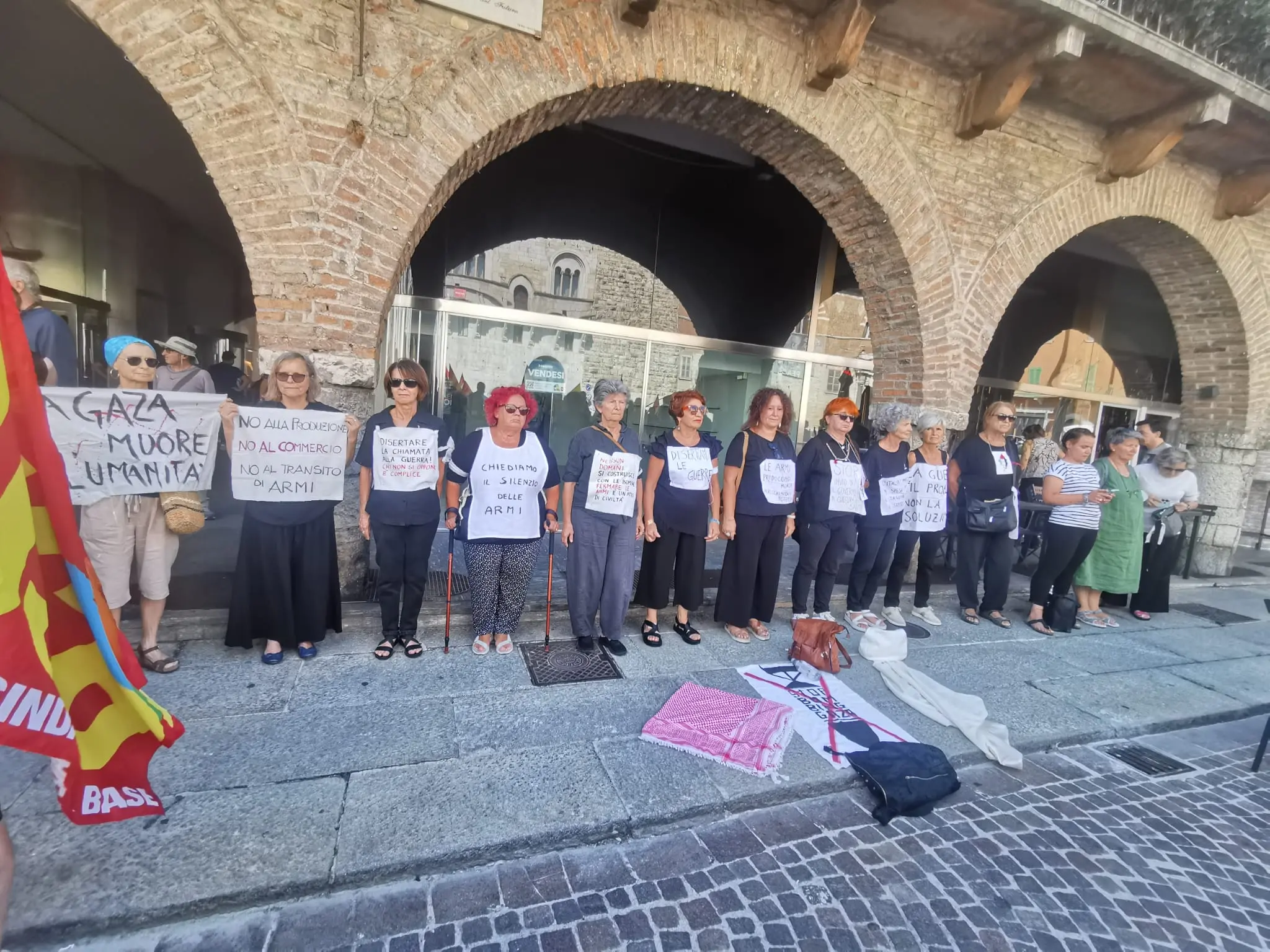 Carico di missili a Montichiari, manifestazione dei lavoratori Usb a Brescia