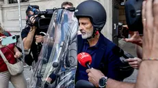 Giancarlo Tancredi, assessore alla rigenerazione urbana comune di Milano, all’uscita di Palazzo Marino dopo l’incontro con il sindaco a Milano, 18 luglio 2025. ANSA/MOURAD BALTI TOUATI