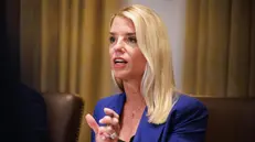 epa12225322 US Attorney General Pam Bondi participates in a cabinet meeting in the Cabinet Room of the White House in Washington, DC, USA, 08 July 2025. EPA/AARON SCHWARTZ / POOL
