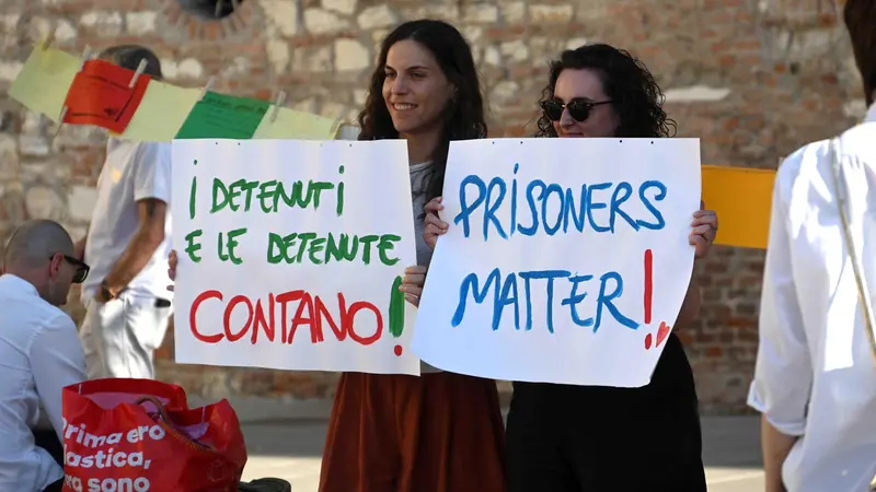 La manifestazione per il «Mandela’s rule day»