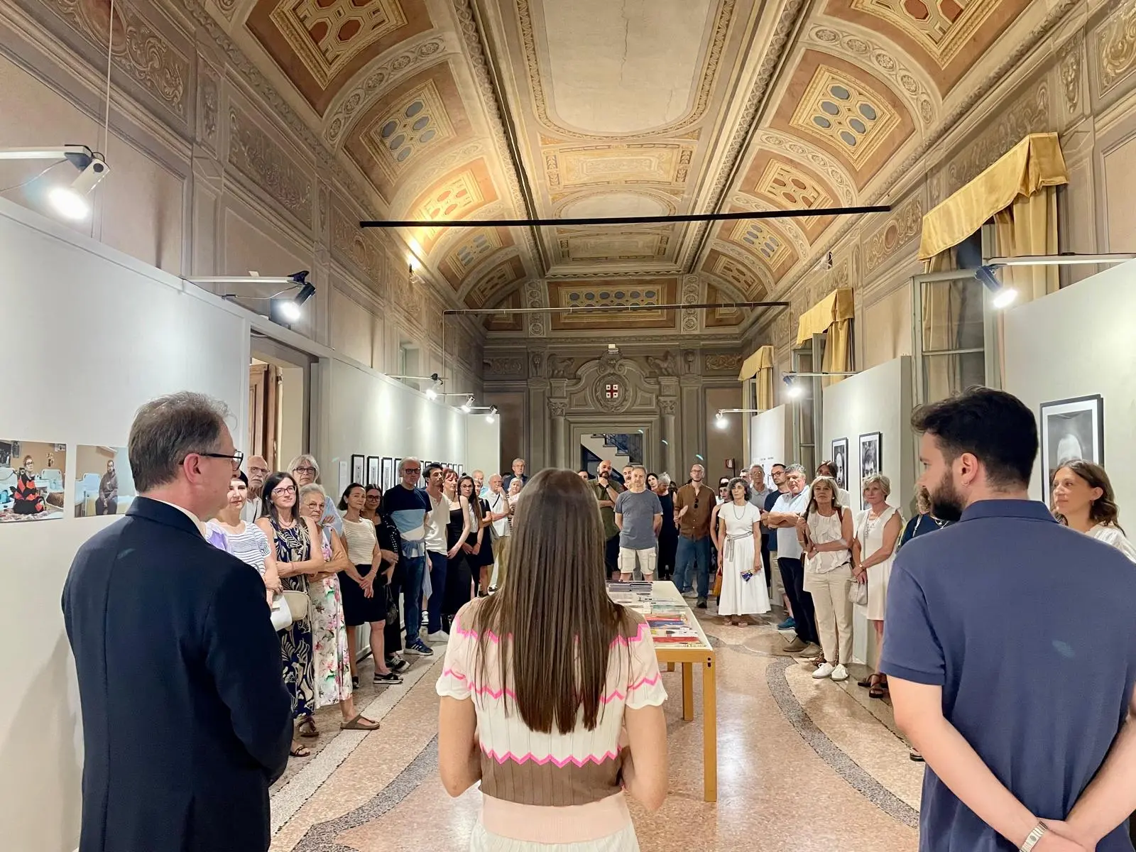 L'inaugurazione della mostra fotografica di Camilla India Viadana