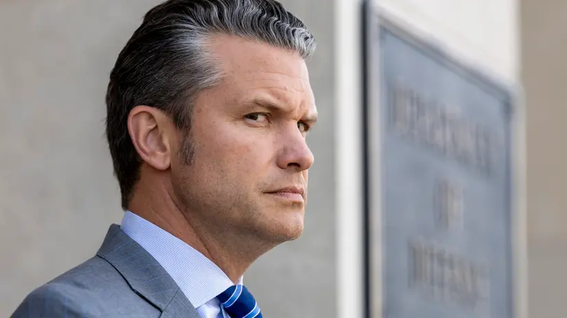 epa12243778 US Secretary of Defense Pete Hegseth waits for the arrival of Bahrain Crown Prince, Prime Minister, and Deputy Supreme Commander of the Armed Forces, Salman bin Hamad Al Khalifa prior to a meeting at the Pentagon in Arlington, Virginia, USA, 17 July 2025. EPA/SHAWN THEW