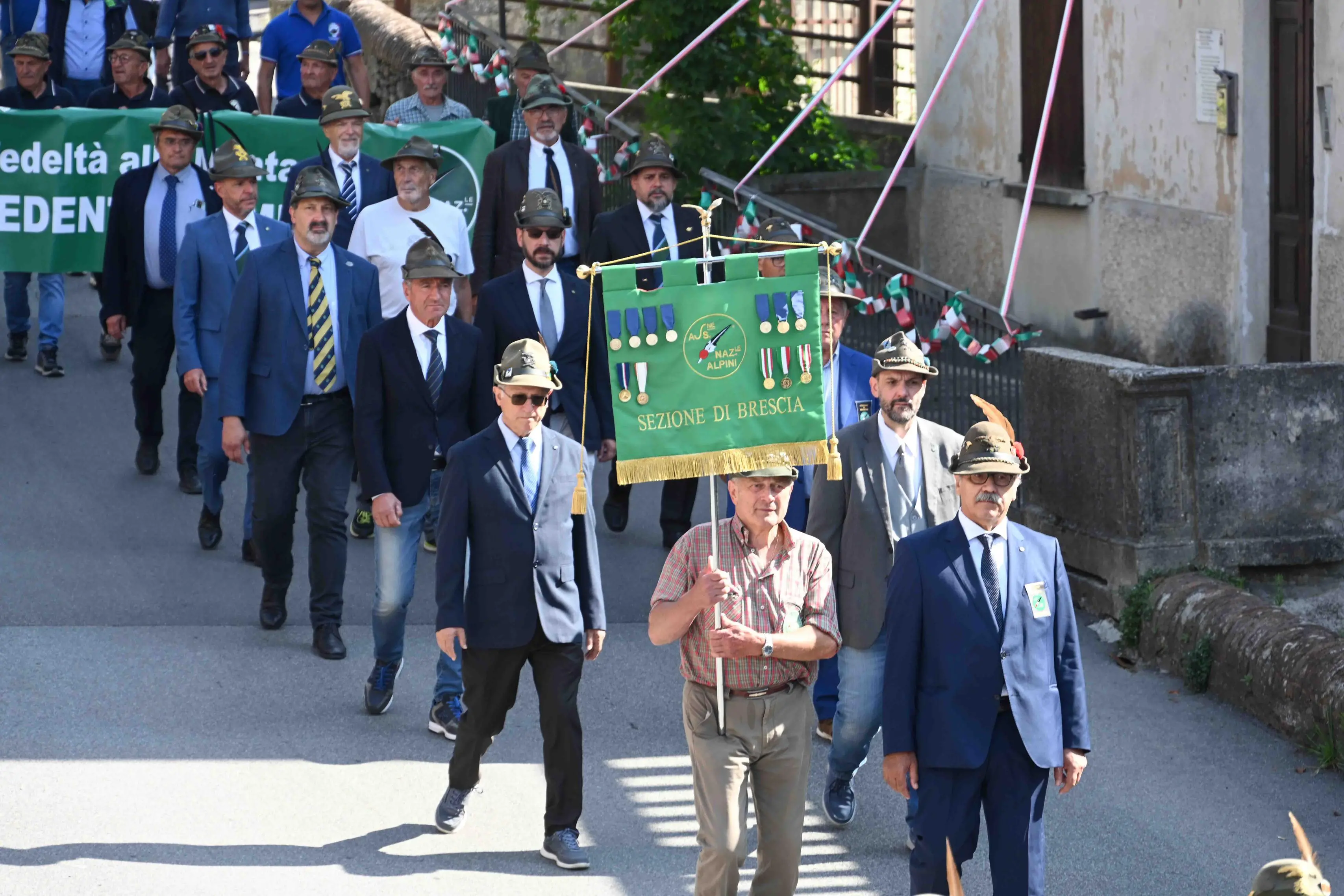 A Moris Tanghetti il premio «Fedeltà alla montagna» dell'Ana