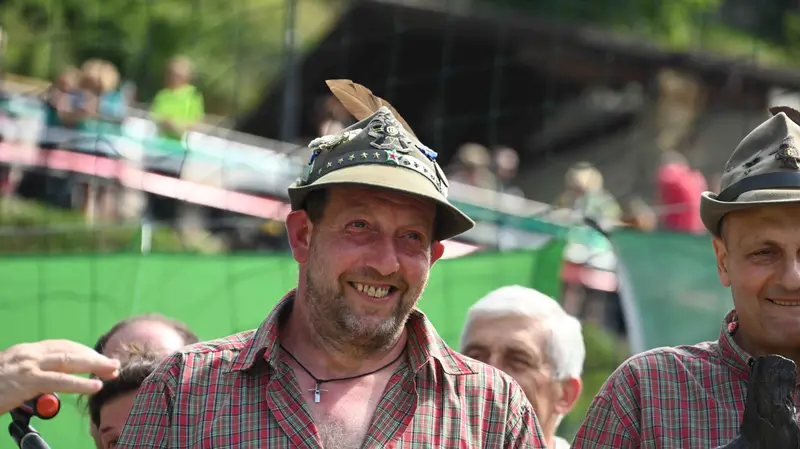 A Moris Tanghetti il premio «Fedeltà alla montagna» dell'Ana