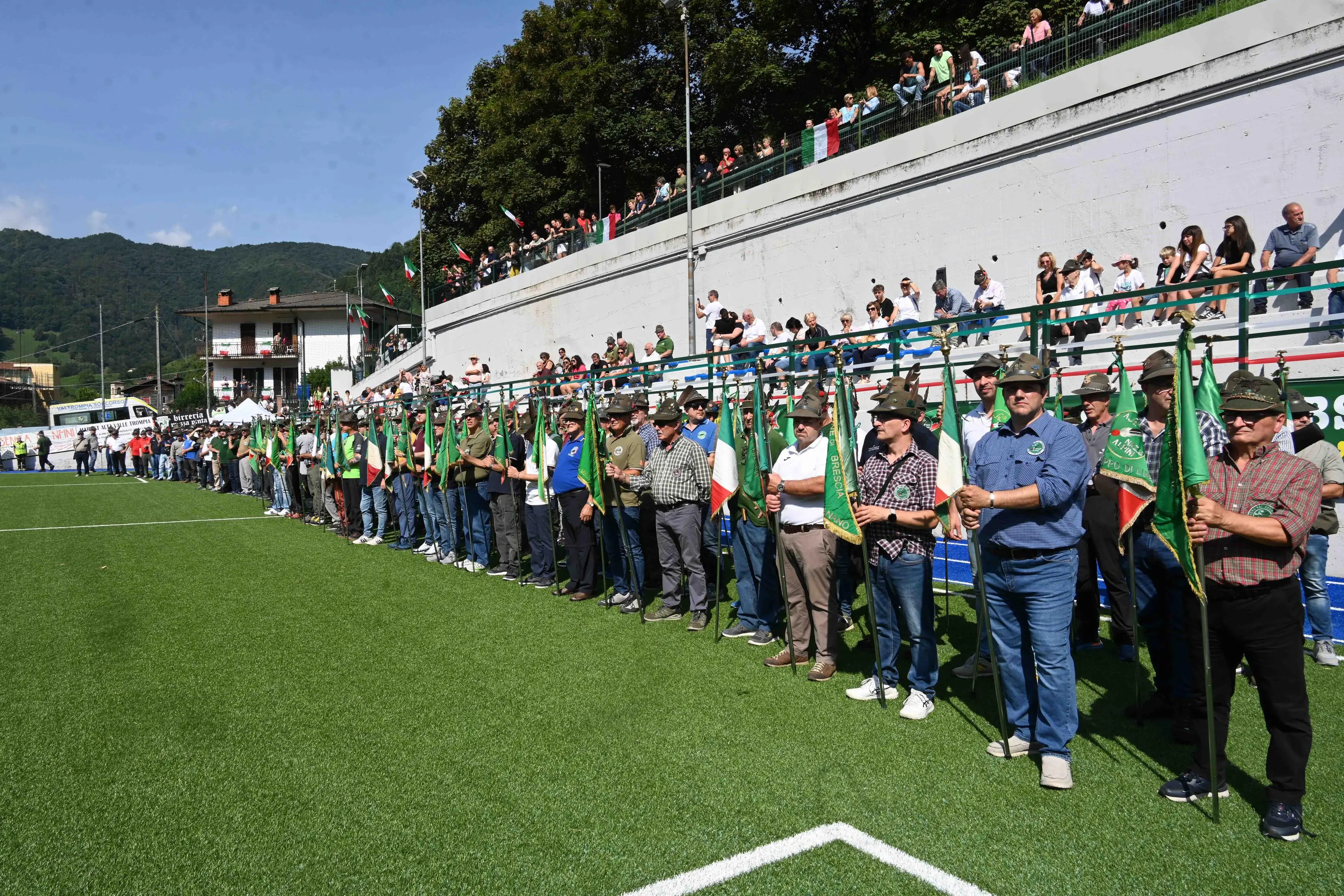 A Moris Tanghetti il premio «Fedeltà alla montagna» dell'Ana