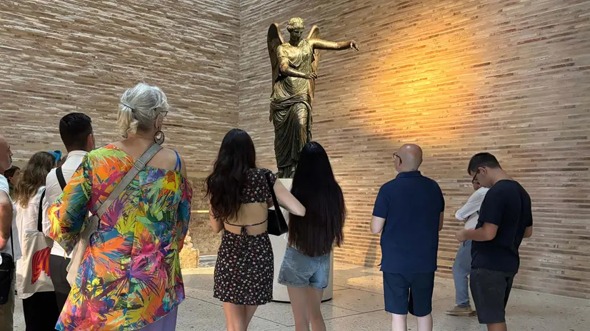 La speciale visita guidata alla Vittoria Alata