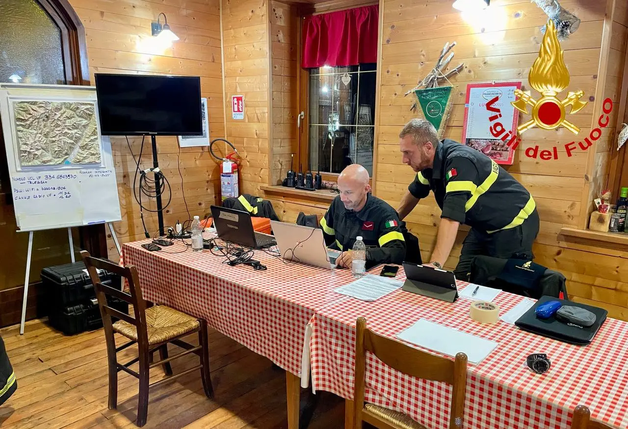 Per le ricerche in campo anche i Vigili del fuoco