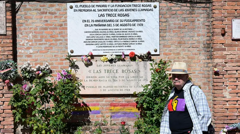epa11276224 A man stands next to the memorial for 'The Thirteen Roses' during a tribute to the victims of late Spanish dictator Francisco Franco's regime in the civil cemetery of Madrid, part of the Necropolis of the East, in Madrid, Spain, 13 April 2024. Relatives of the victims of Franco's regime in Madrid demanded that the Necropolis of the East be declared by the Government a 'Place of Memory'. EPA/VICTOR LERENA