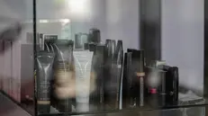 Prodotti cosmetici in vetrina